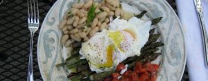 Asparagus with Beans Asparagus with Poached Eggs and Cannellini Beans with Tarragon